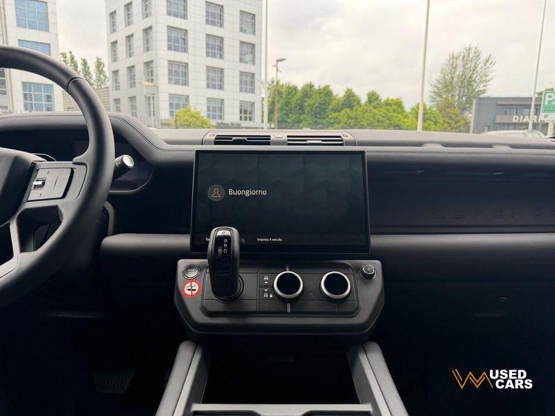 Land Rover Defender D200 AWD Auto 110 X-Dynamic SE