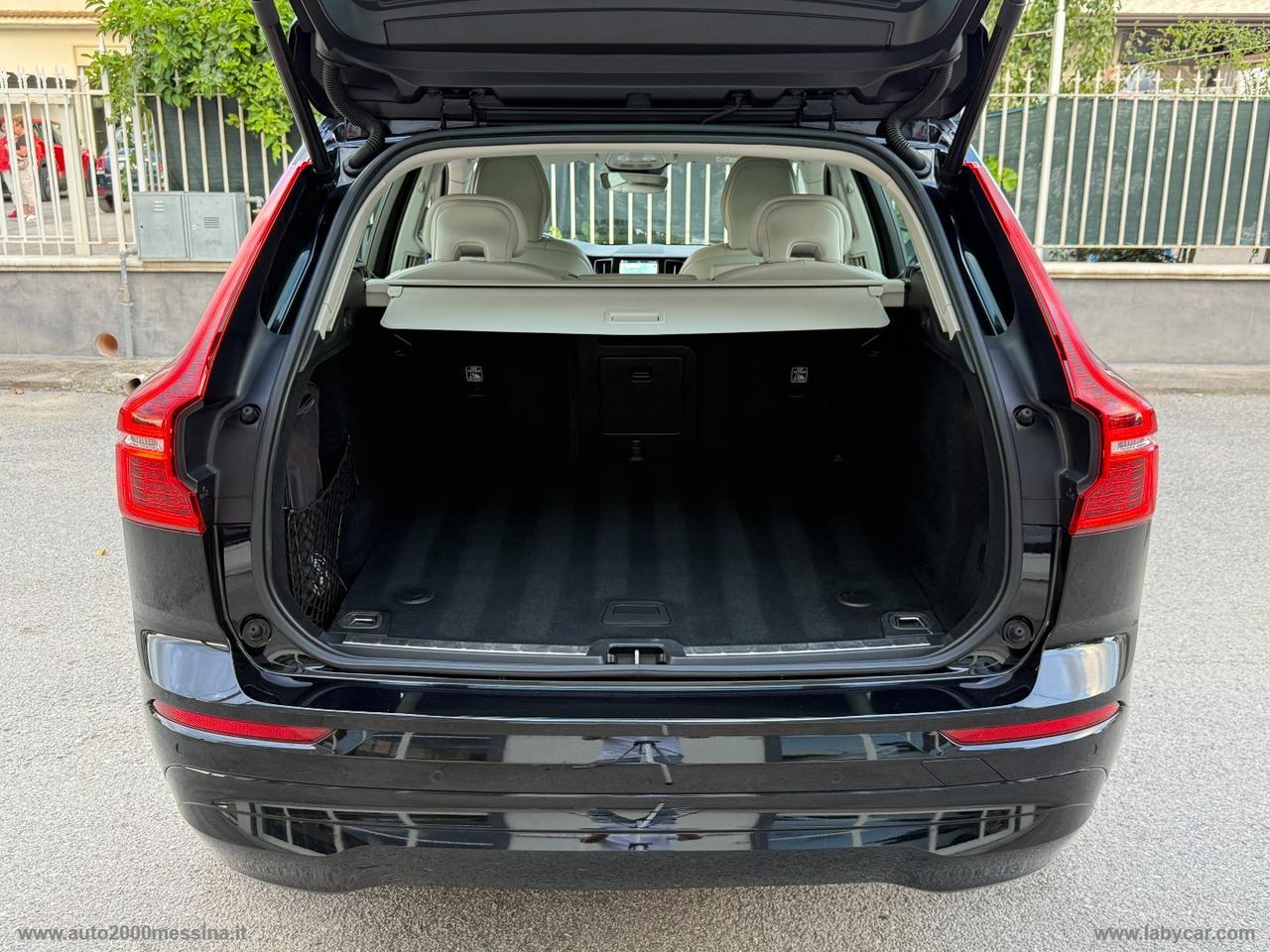 VOLVO XC60 B4 N1 AUTOCARRO 5 POSTI