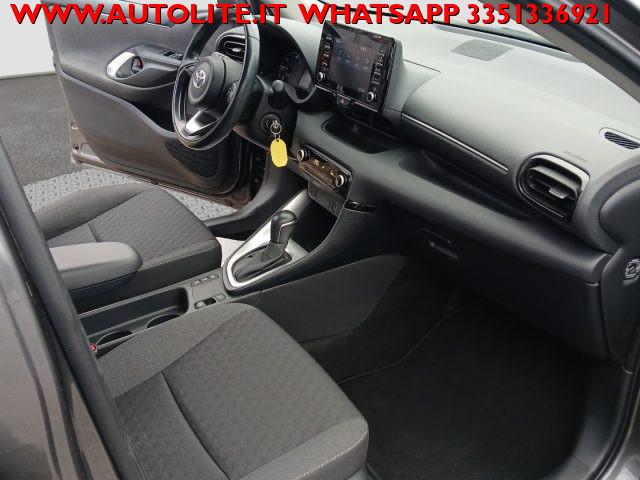 TOYOTA Yaris 1.5 Hybrid 5 porte Business