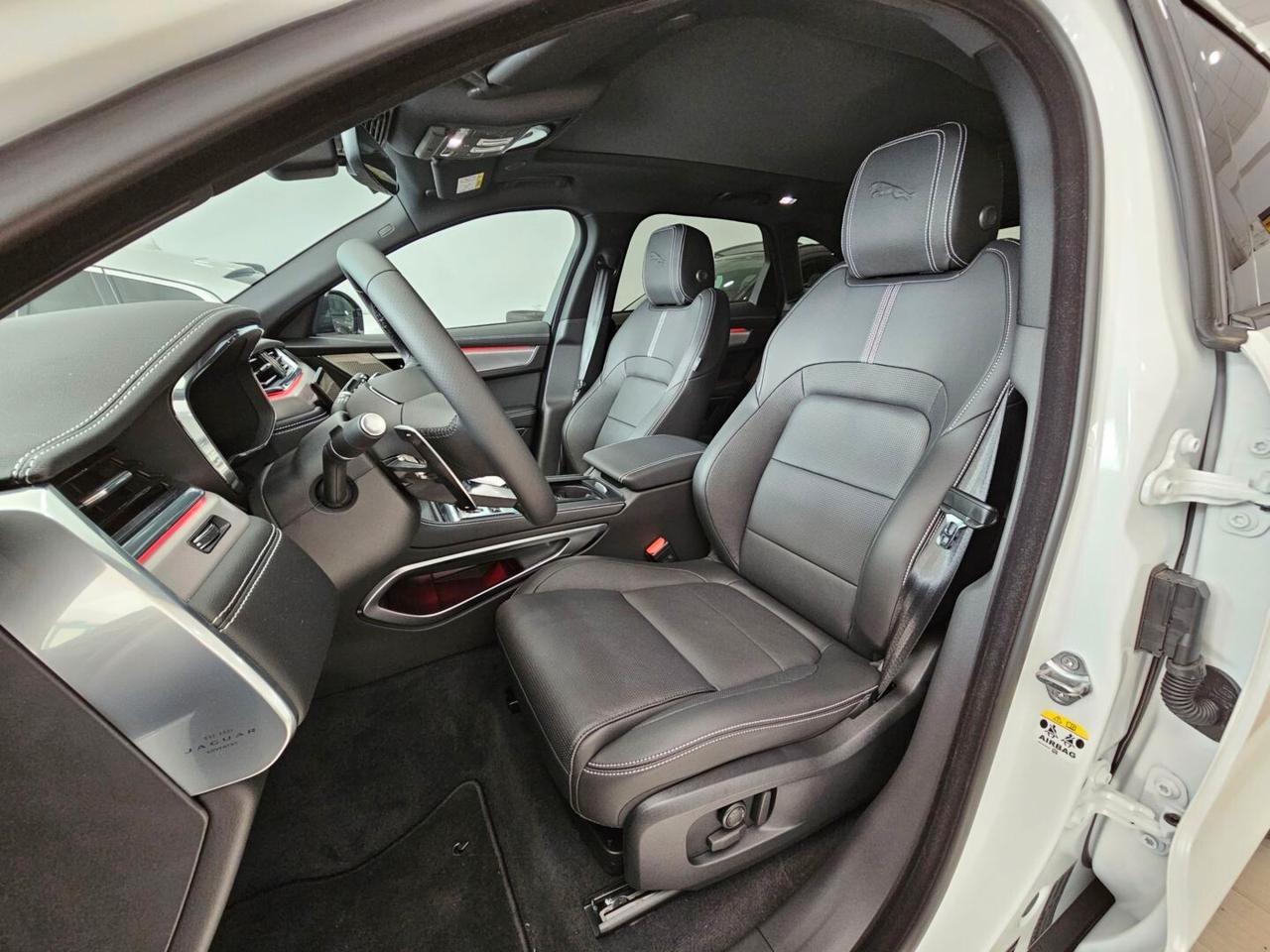Jaguar F-Pace 2.0 D 204 CV AWD aut. R-Dynamic SE