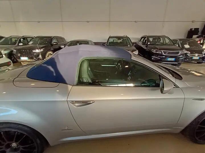 Alfa Romeo Spider 3.2 JTS V6