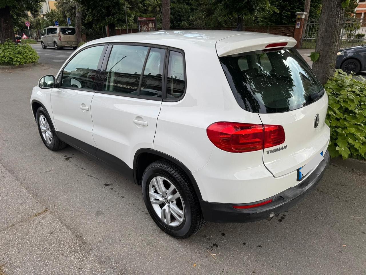 VW Tiguan 2.0 TDI 110 CV NEOPATEN GARANZIA 12 MESI