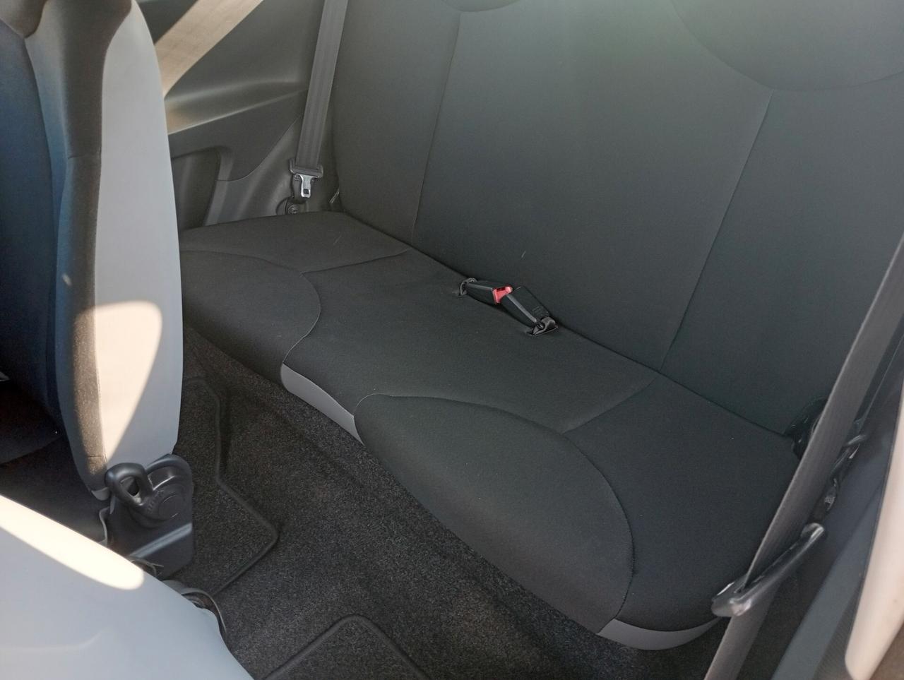 Toyota Aygo 1.0 12V VVT-i 3 porte Orange Connect NEOPATENTATI OK