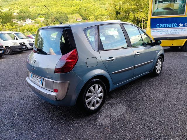 RENAULT Scenic 1.9 dCi/130CV Dynamique