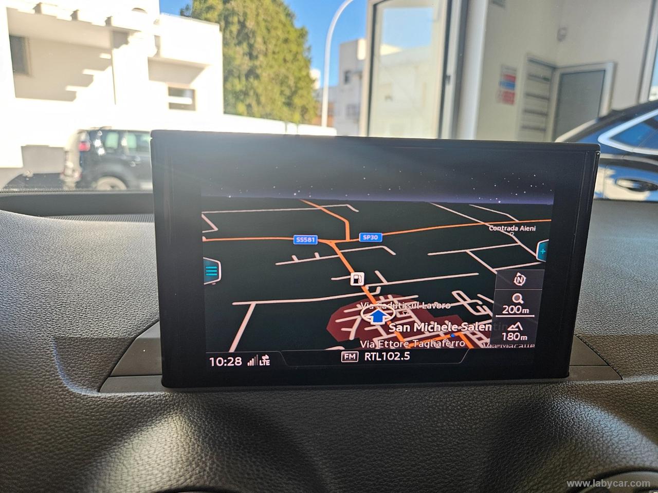 AUDI Q2 35 TDI quattro S tronic Business Adv.