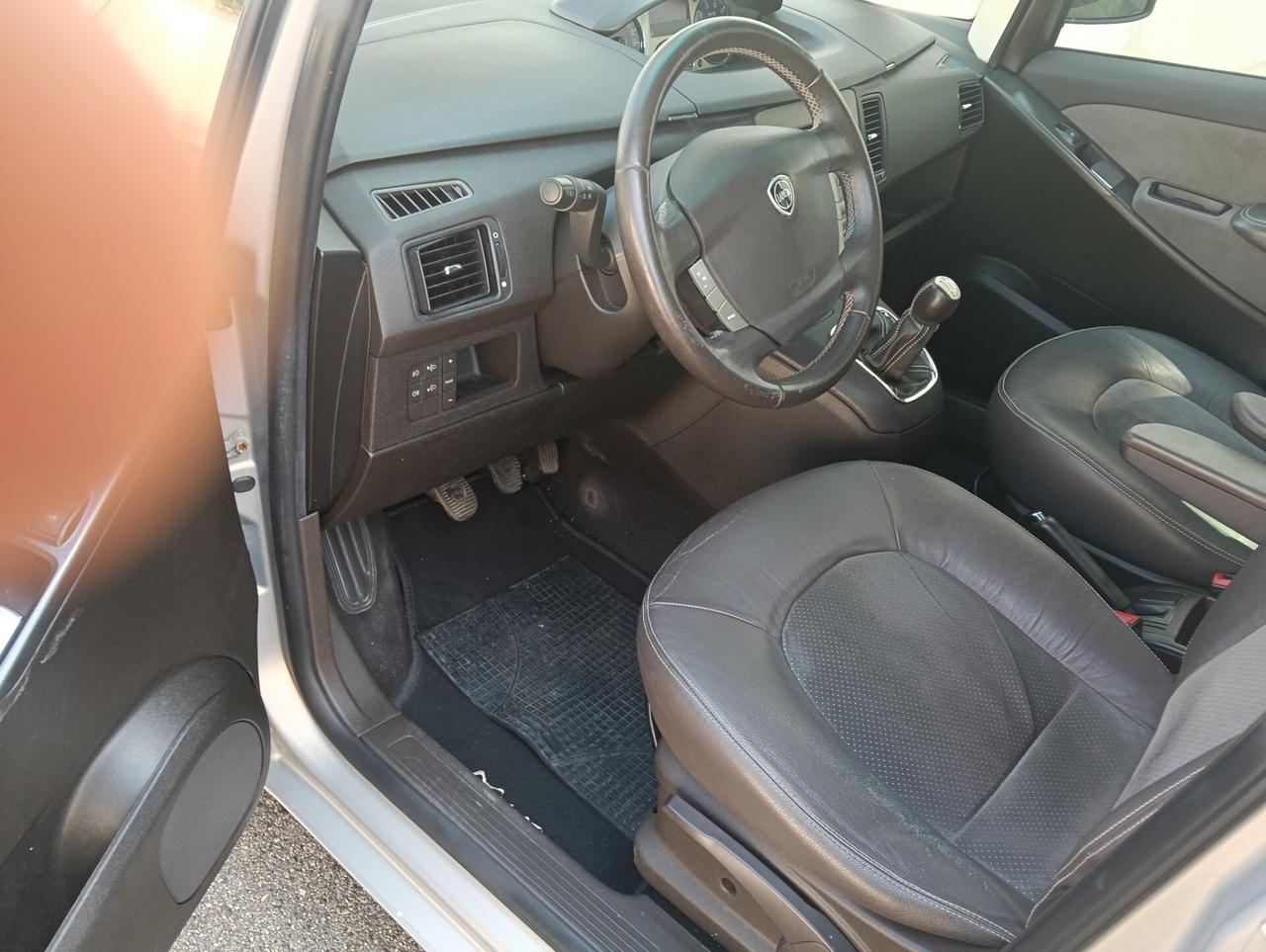 Lancia MUSA 1.3 Multijet 16V 90 CV Oro Plus TETTO UNIPROP. VETRINA