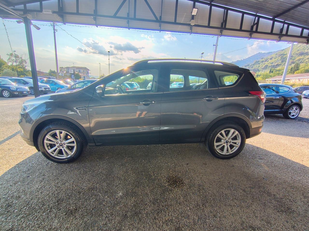 Ford Kuga 1.5 EcoBoost 120 CV S&S 2WD Titanium