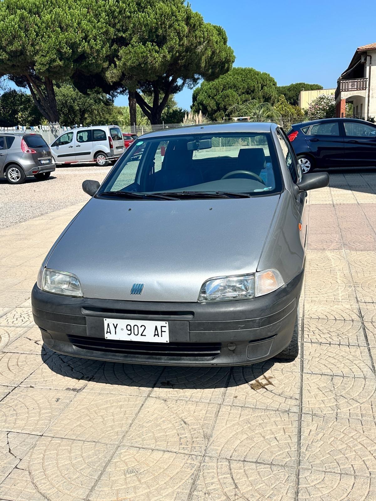 Fiat Punto 60 cat 5 porte Star clima servosterzo chiusura centralizzata