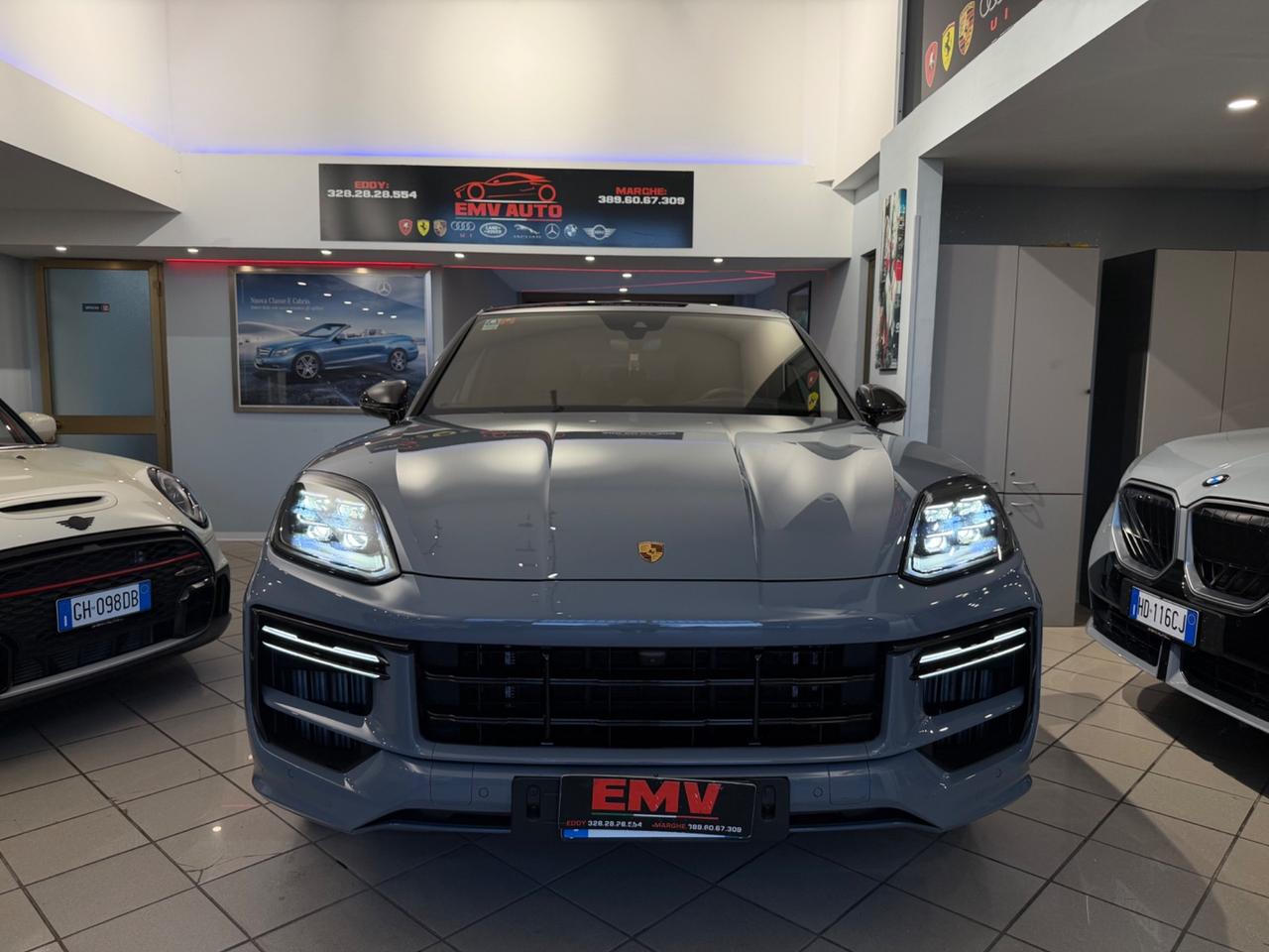 Porsche Cayenne 4.0 V8 Turbo E-Hybrid turbo 740cv