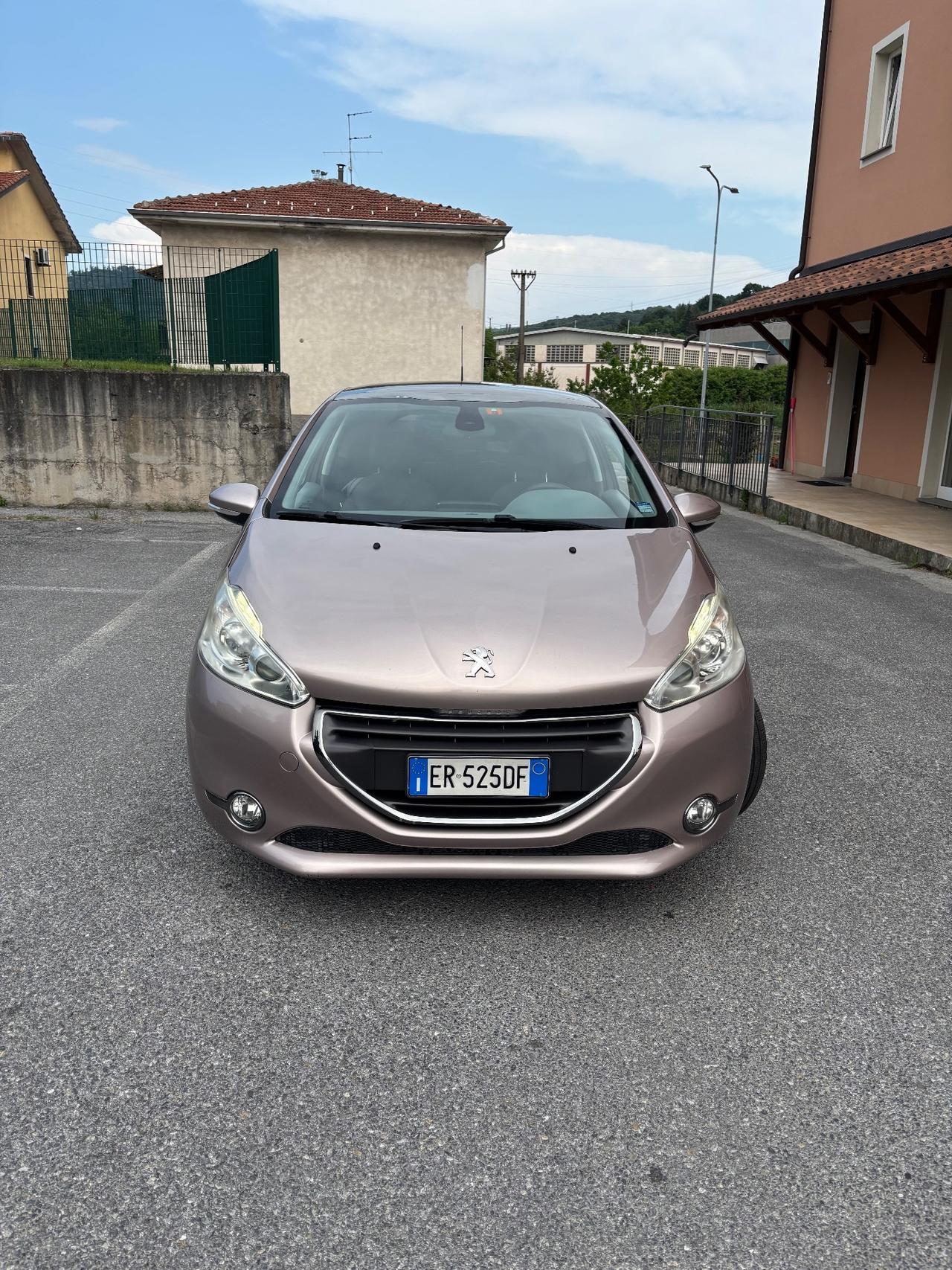 Peugeot 208 1.6 e-HDi 115 CV Stop&Start 3 porte XY