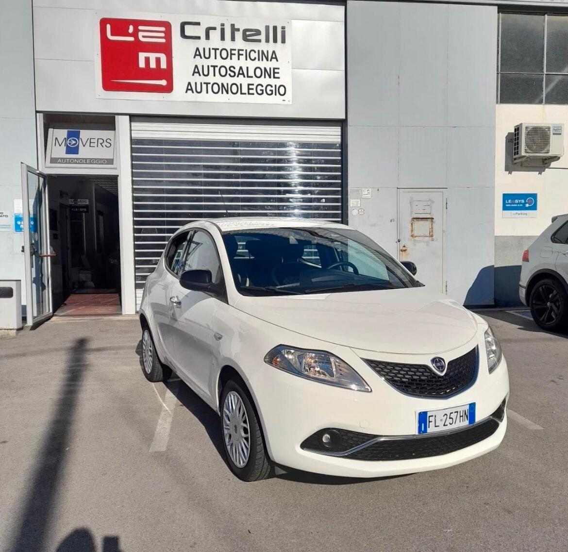 Lancia Ypsilon 1.2 69 CV 5 porte Gold