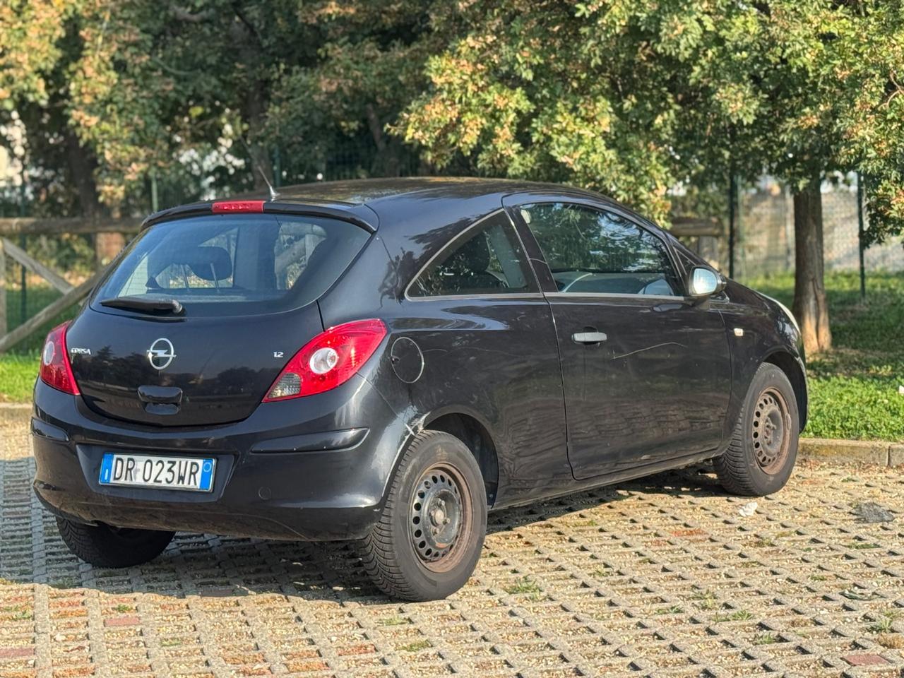 Opel Corsa 1.2 3 porte Easytronic Sport