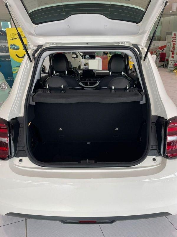FIAT 500 FIAT 500 ELETTRICA 23,65 KWH 338.7575187 MASSARI MARCO