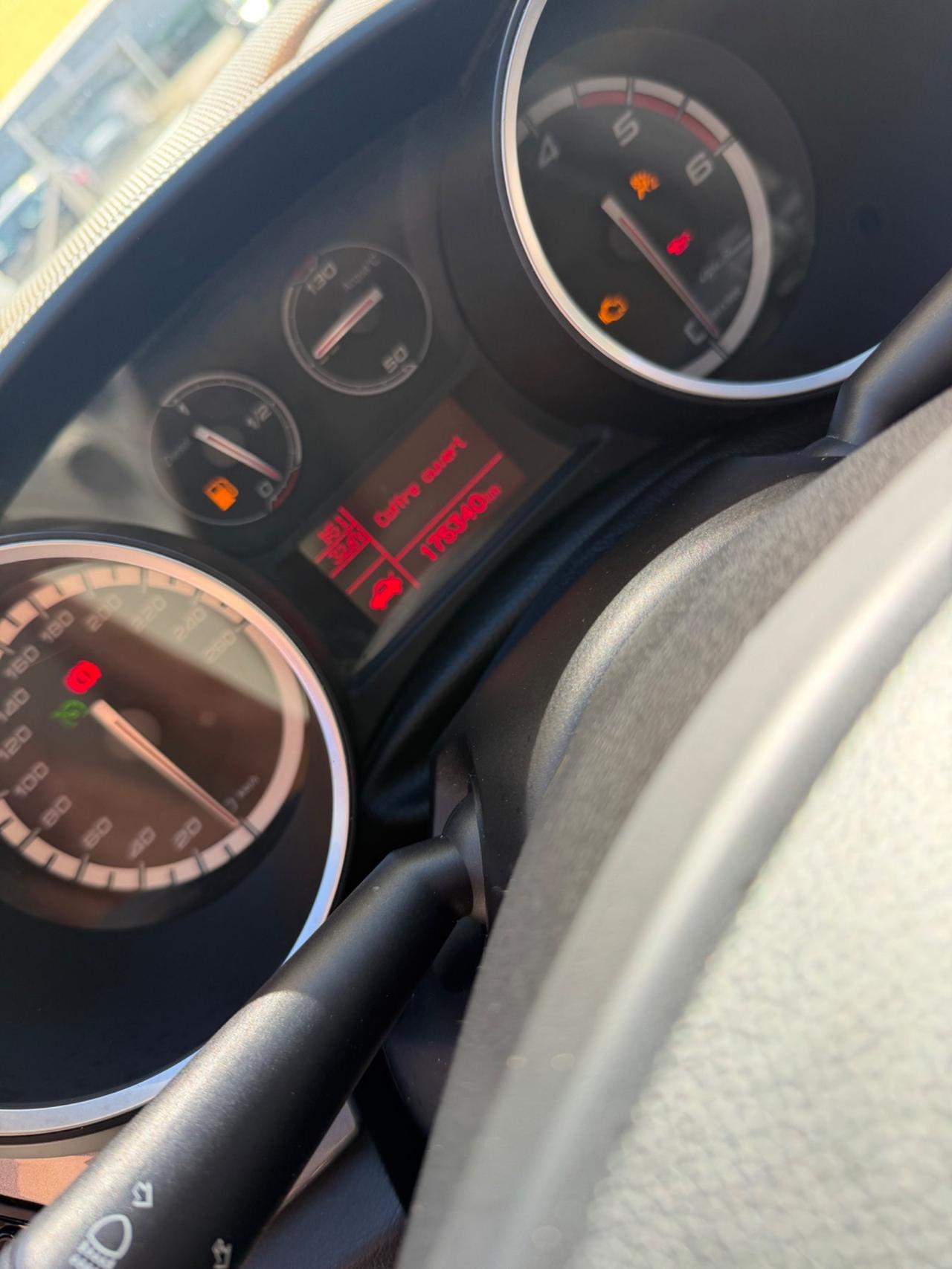 Alfa Romeo Giulietta 1.6 JTDm-2 105 CV Distinctive