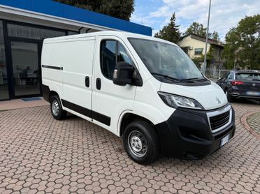 Peugeot Boxer 330 2.2 BlueHDi 120 S&S PC-TN Furgone