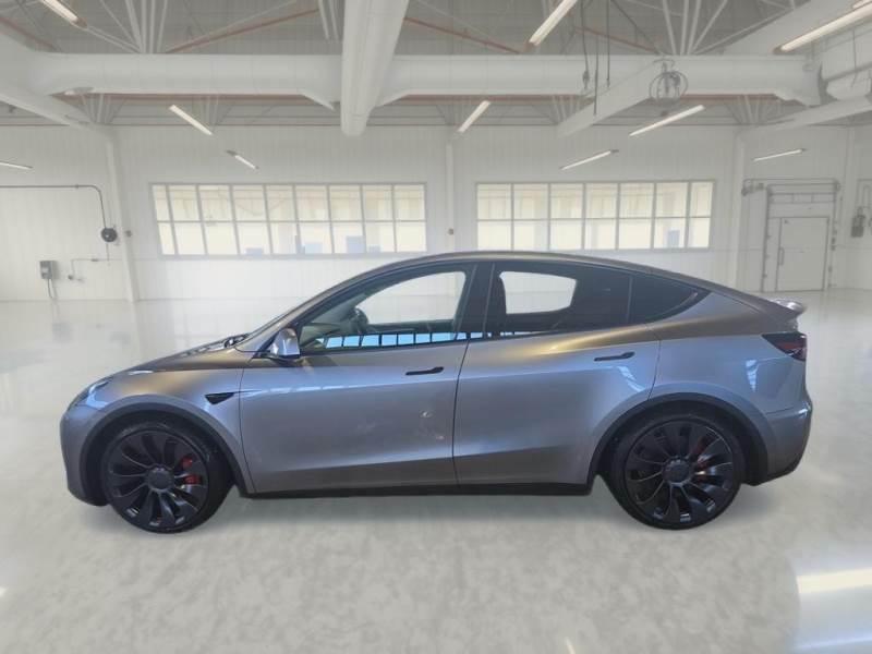 TESLA MODEL Y 75 KWH PERFORMANCE DUAL MOTOR 4WD AUT SUV