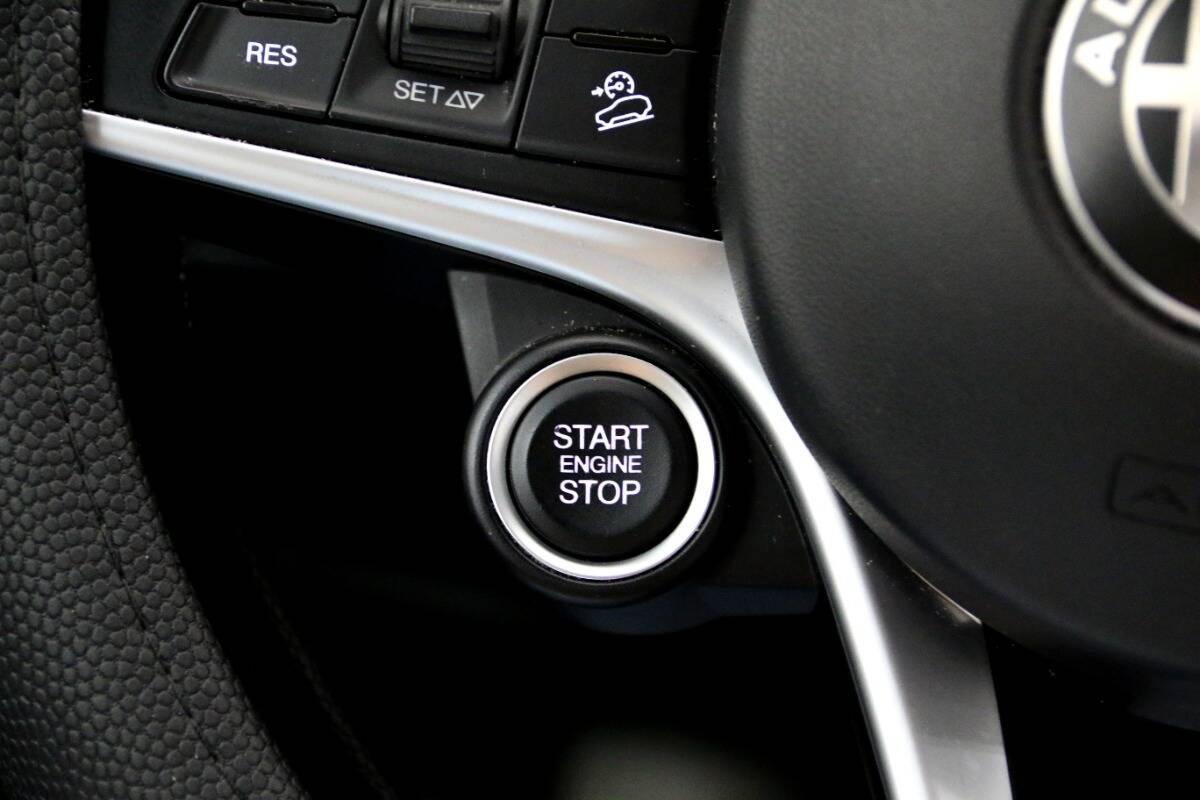 Alfa Romeo Stelvio 2.2 t Executive Q4 180cv auto