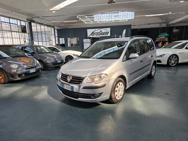 VOLKSWAGEN TOURAN 2.0 ECOFUEL HIGHLINE 7P