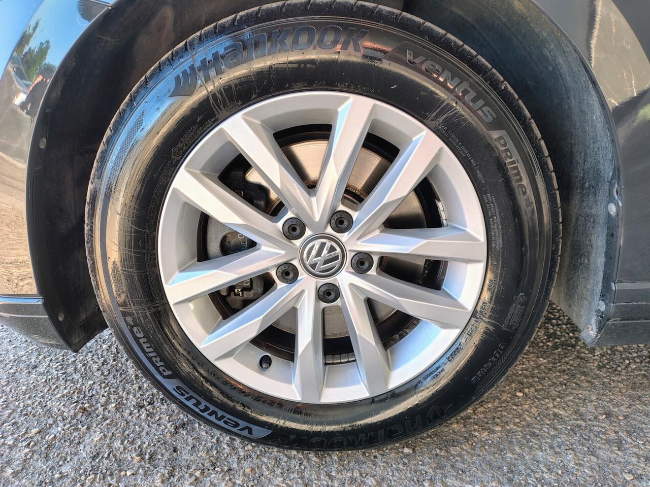 Volkswagen Passat 1.4 TSI DSG 2019 Trendline BlueMotion Technology