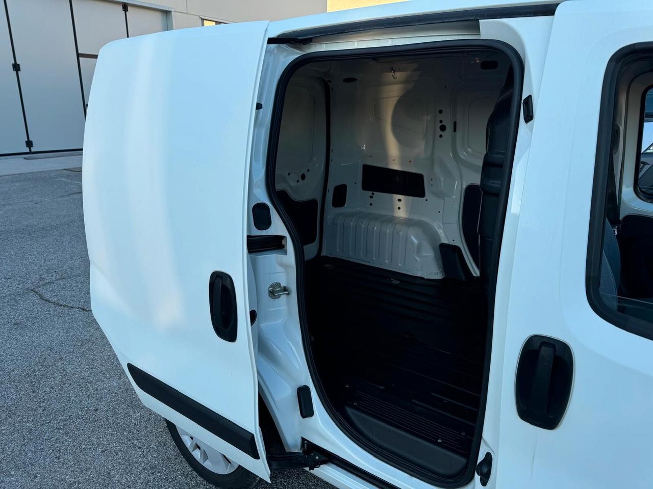 Fiat Fiorino 1.4 8V 77CV Cargo SX