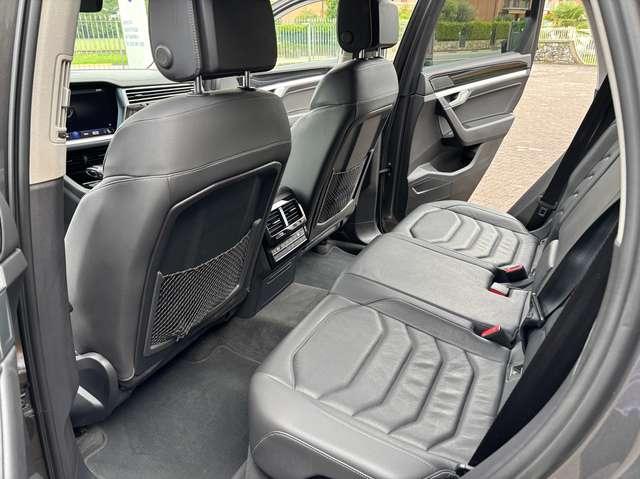 Volkswagen Touareg 3.0 V6 tdi Atmosphere R-Line Exterior Pack