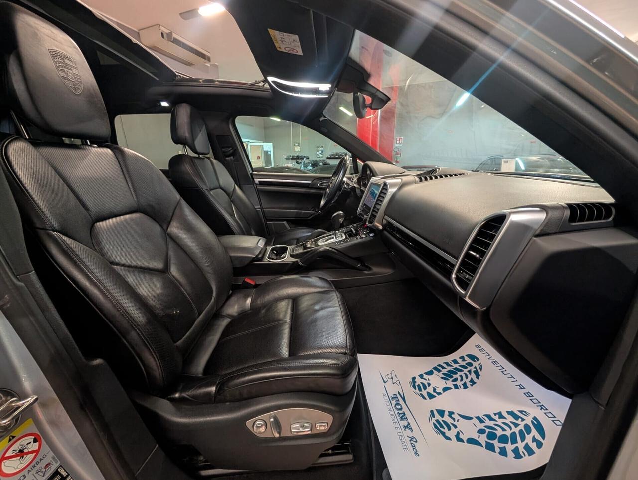 Porsche Cayenne 3.0 Diesel TETTO FINANZIABILE