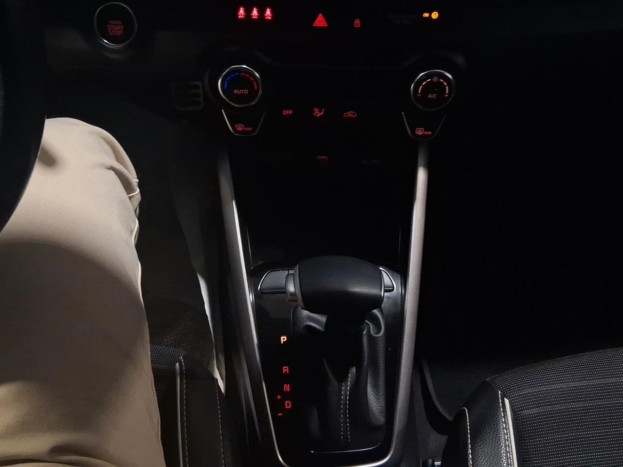 Kia Stonic 1.0 T-GDi 120 CV MHEV DCT GT Line