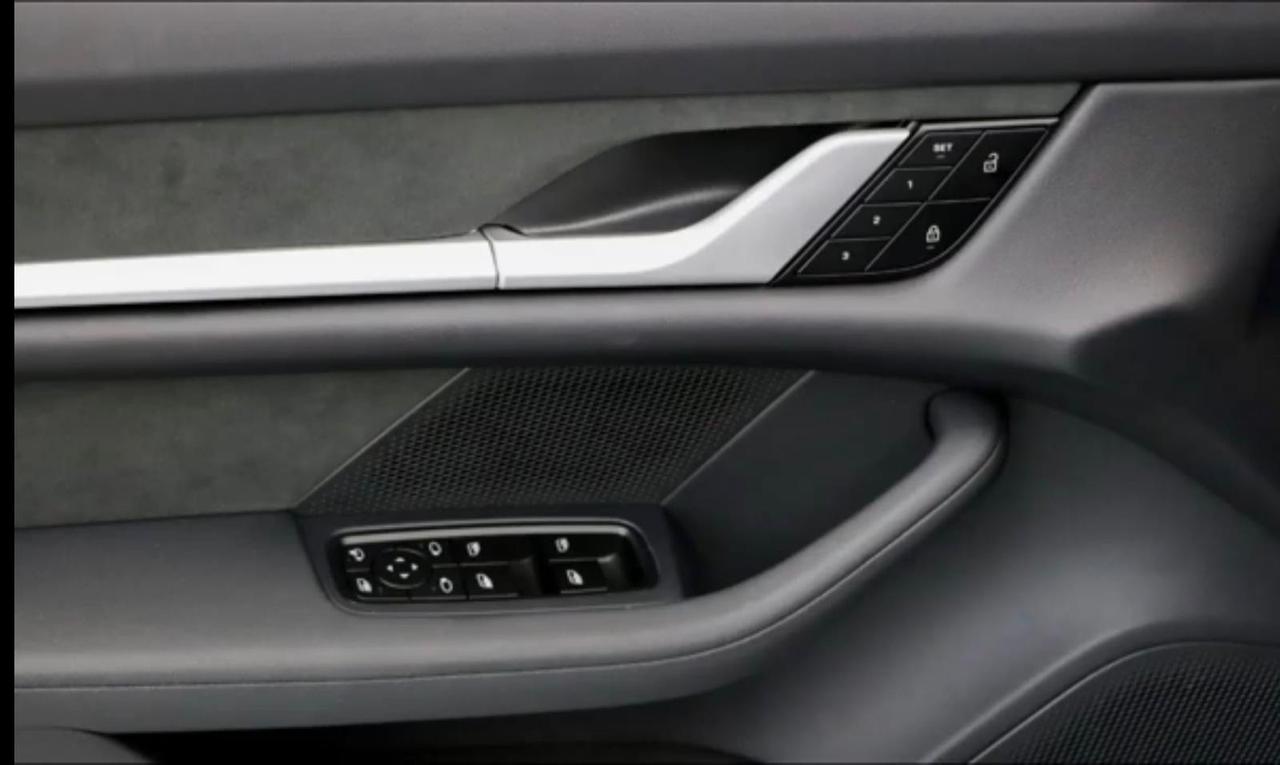 Porsche Taycan Turbo GT Pacchetto Weissach - 1033 CV