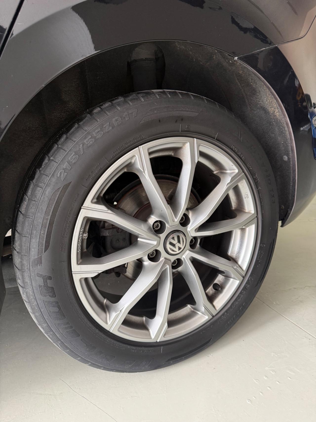 Volkswagen Touran 2.0 TDI 150 CV SCR DSG Comfortline BlueMotion Tech.