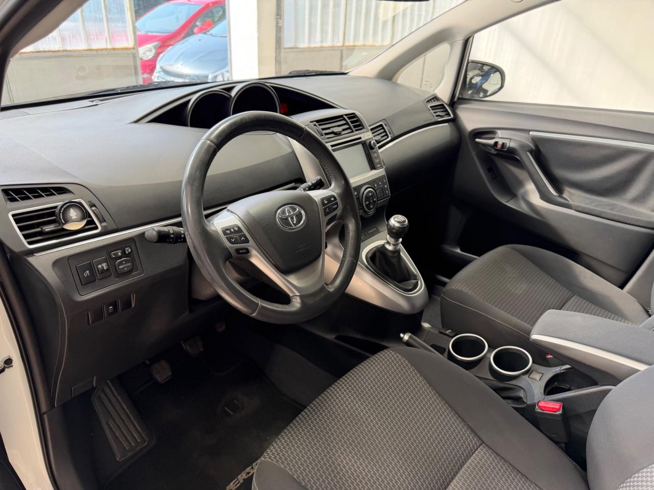 Toyota Verso 1.6 D-4D Business 7 Posti