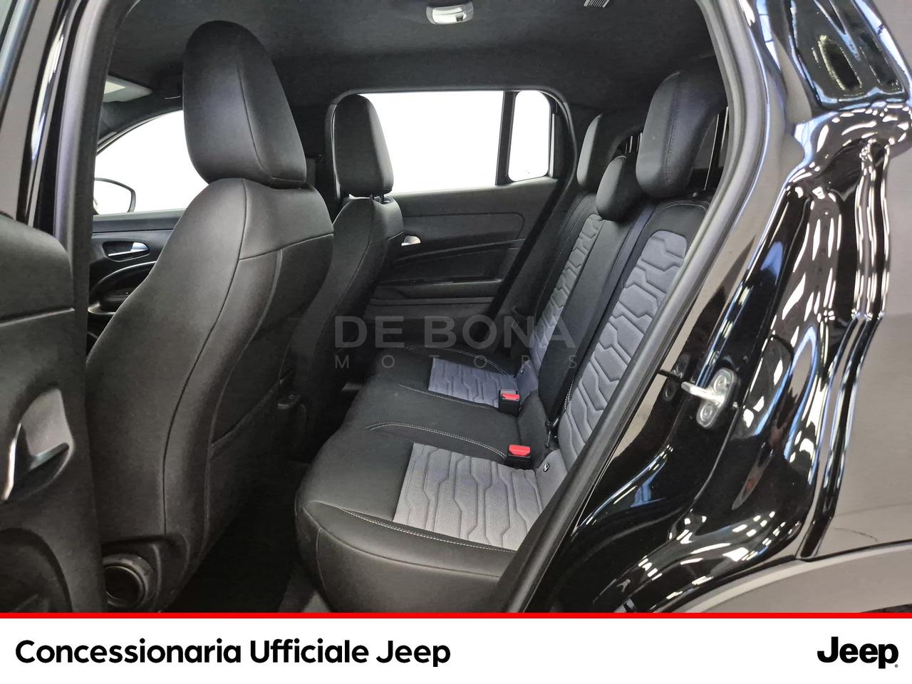 Jeep Avenger 1.2 turbo e-hybrid mhev upland 4xe 145cv edct6