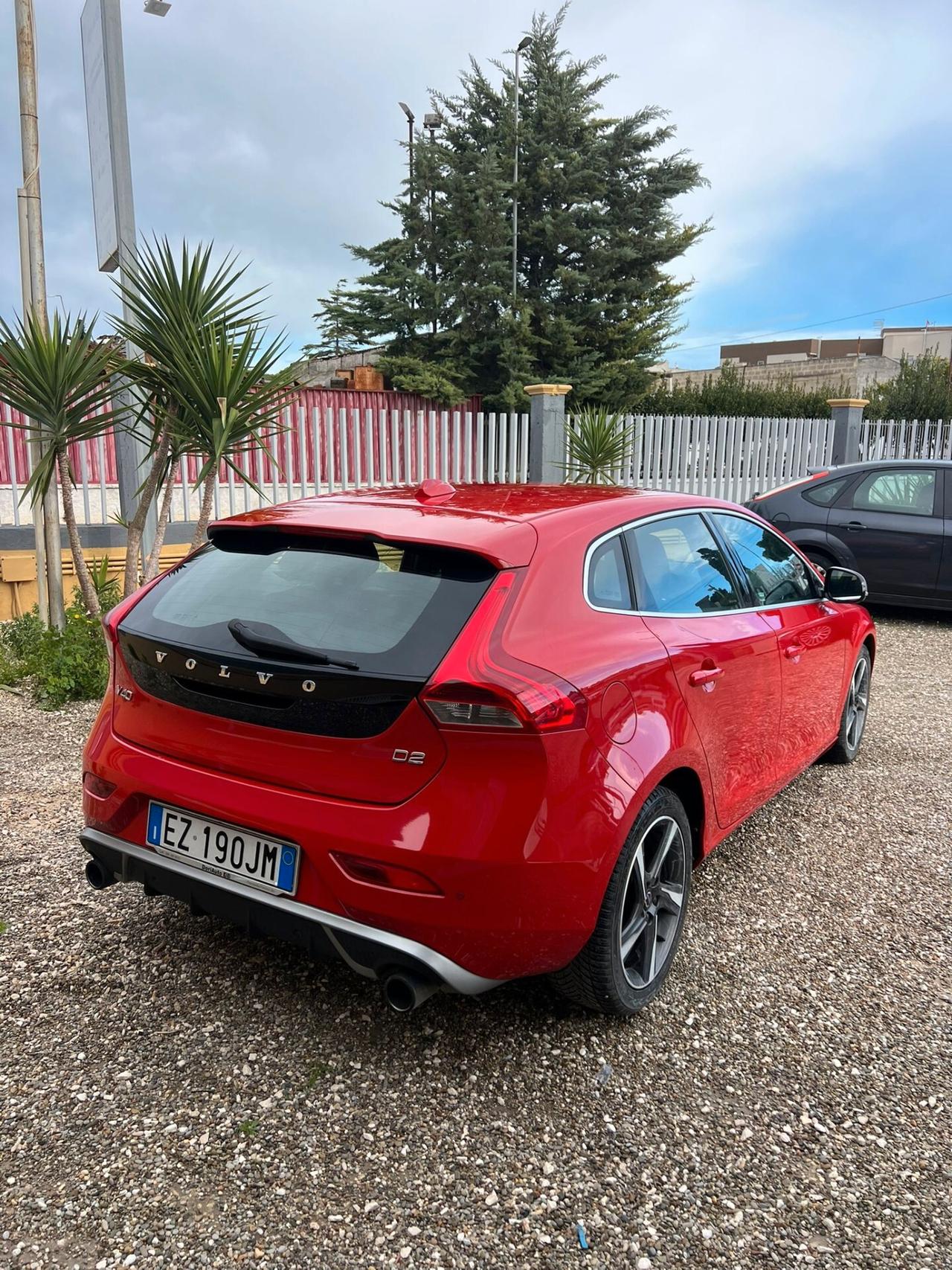 Volvo V40 D2 Geartronic R-design Kinetic