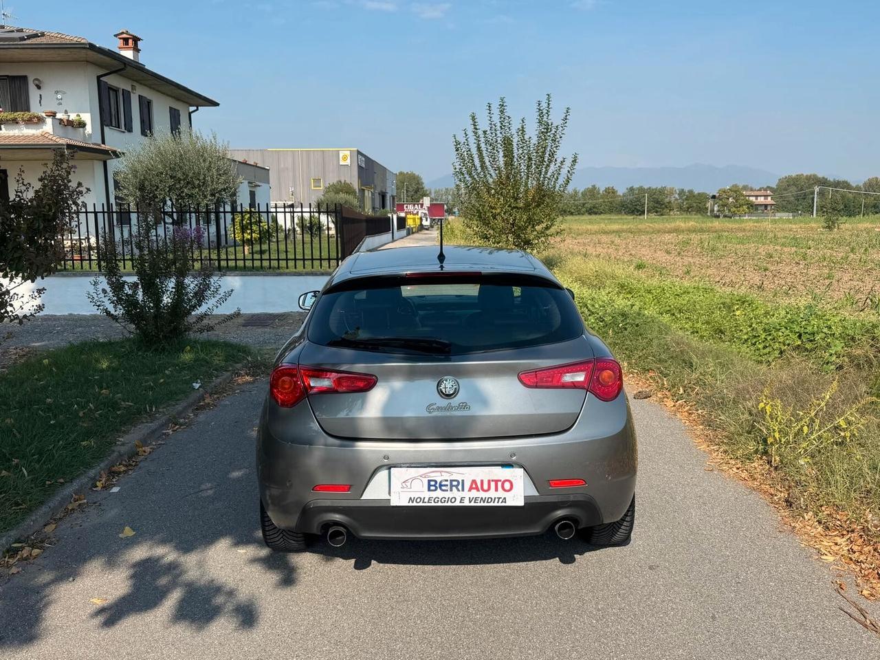 Alfa Romeo Giulietta adatta neopatentati