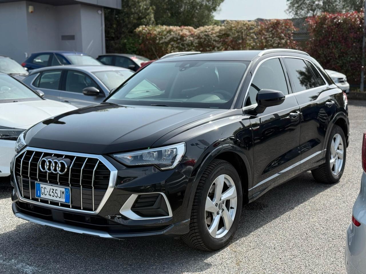 Audi Q3 35 TDI S tronic Business Advanced