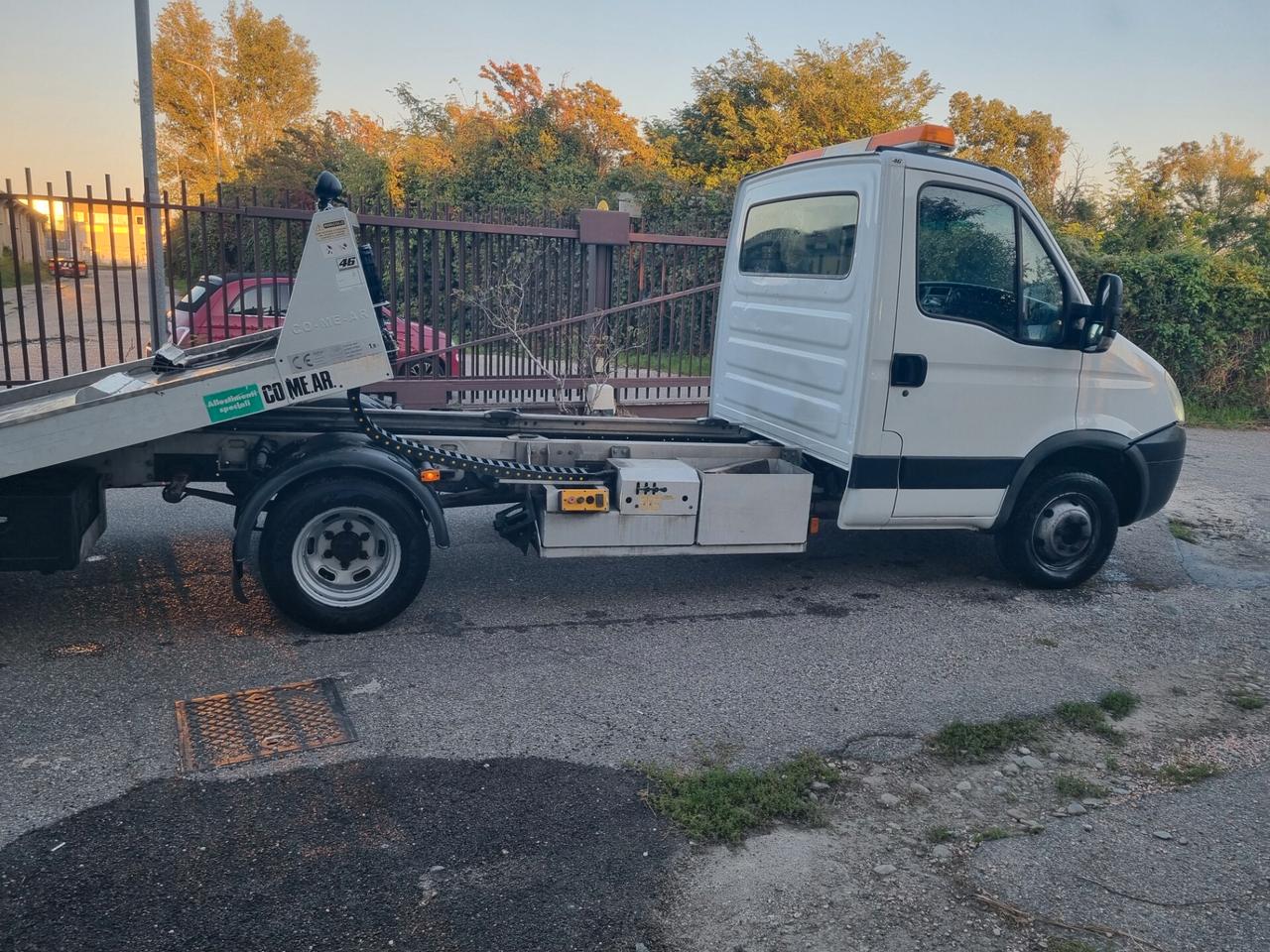 Iveco daily carroattrezzi