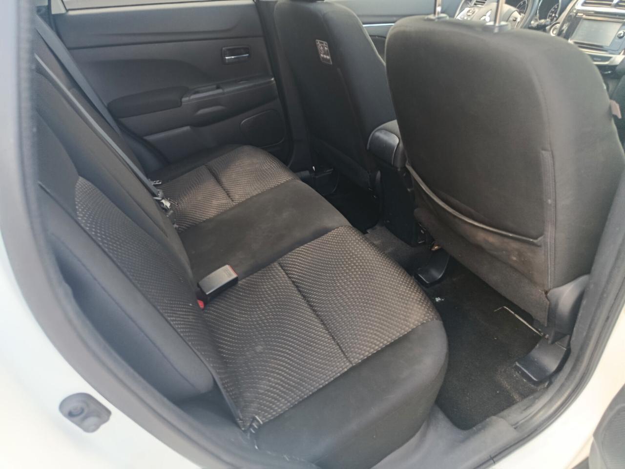 Mitsubishi ASX 1.6 DI-D 114 CV 2WD Instyle Panoramic