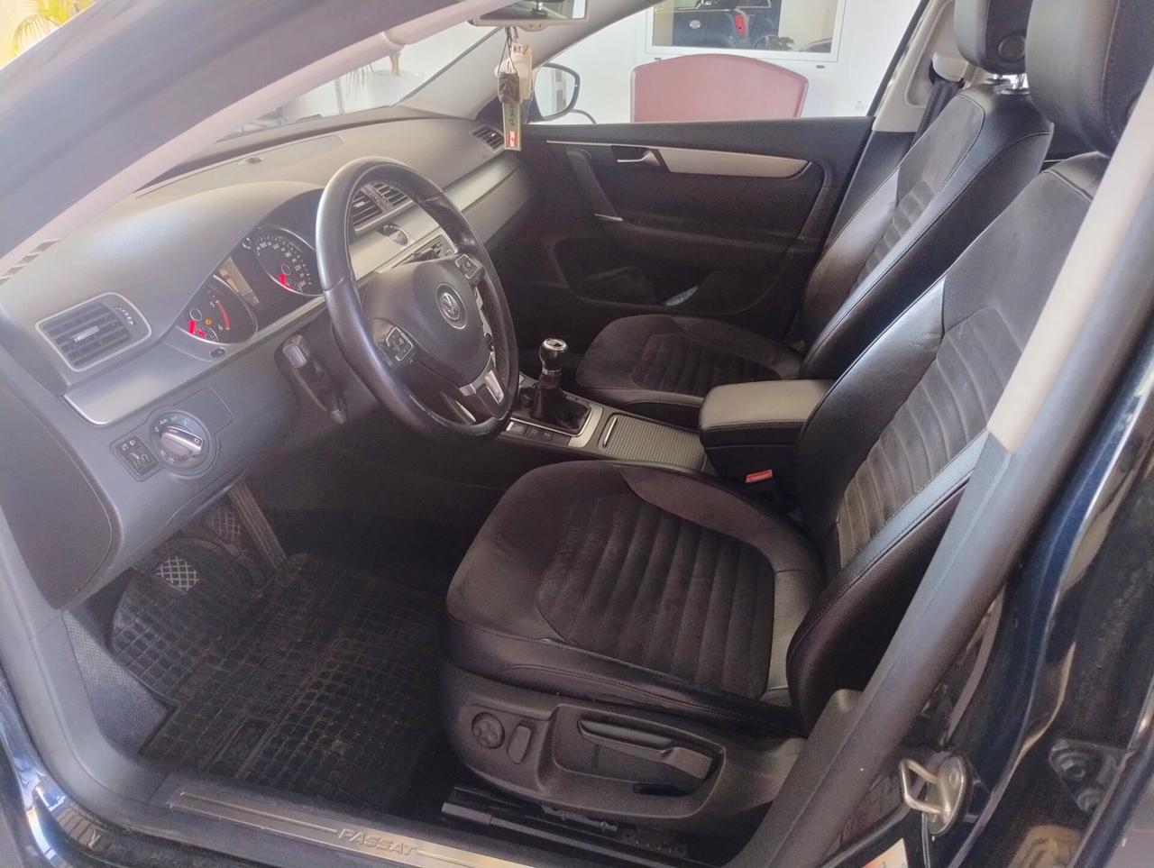 Volkswagen Passat Var. 2.0 TDI Highline BlueM.Tech.