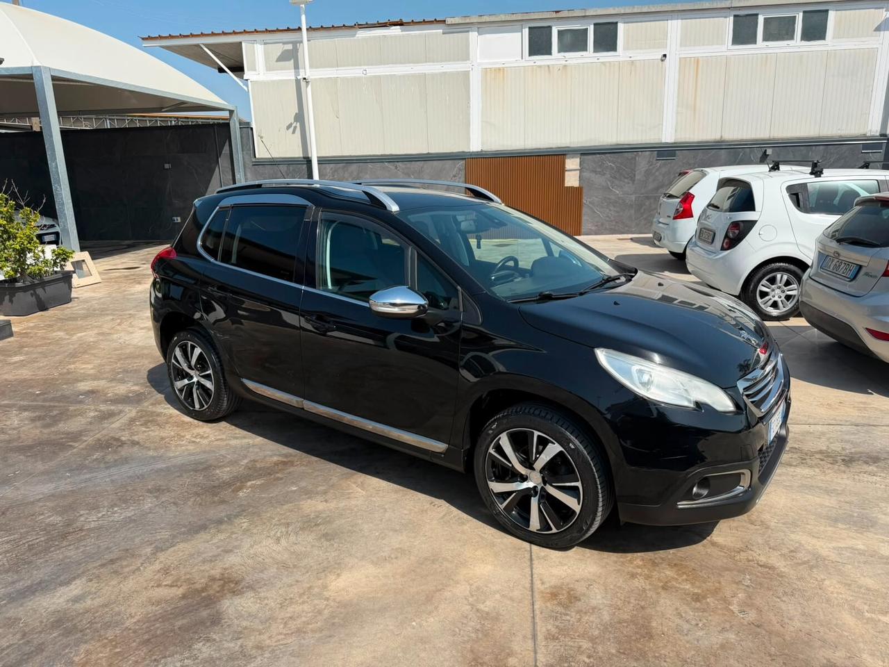 Peugeot 2008 BlueHDi 100 Allure
