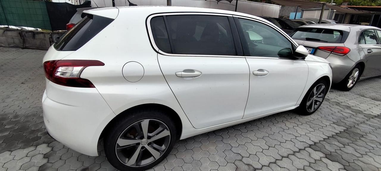 Peugeot 308 BlueHDi 120 S&S EAT6 Allure