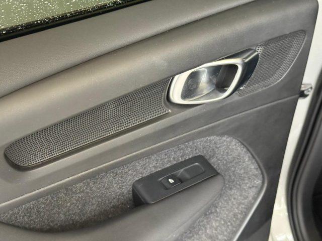 VOLVO XC40 B3 automatico Core