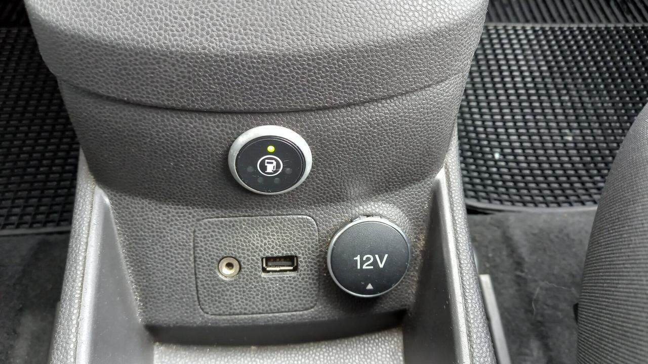 Ford Fiesta 1.4 3 porte Bz.- GPL Van - prezzo più iva