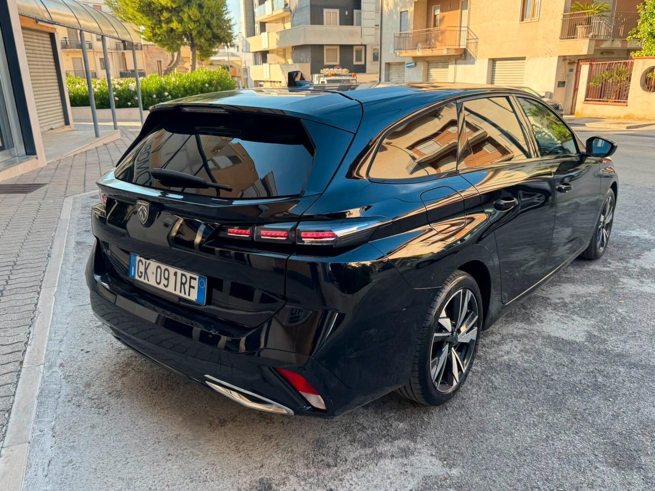 PEUGEOT 308 1.5 HDI 130 CV. S.W. E6 ALLURE PAK PERFETTA