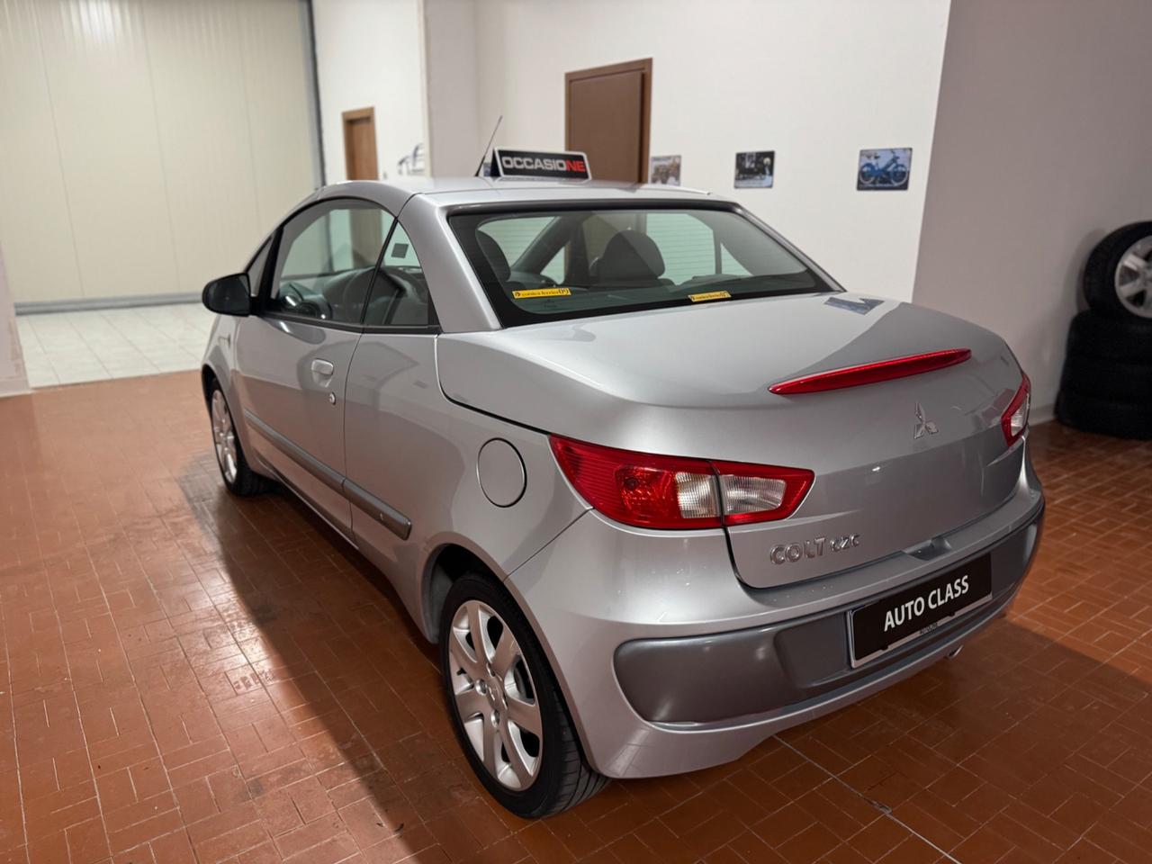 Mitsubishi Colt 1.5 16V CZC cabrio con 40.000km 06