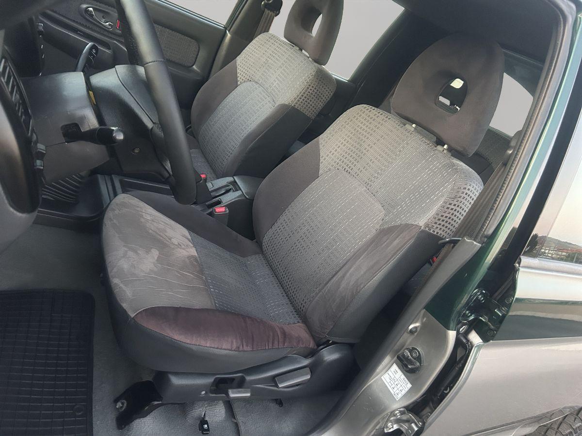 MITSUBISHI - L200 d.cab 2.5 tdi 115cv Intense 4wd
