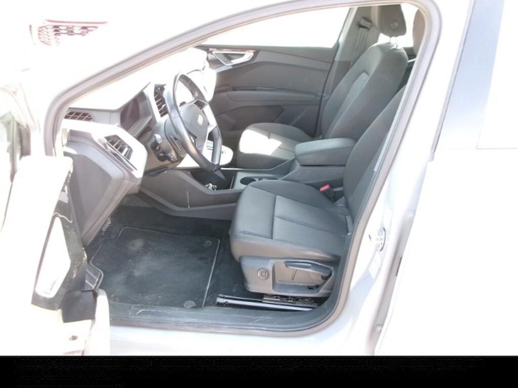 AUDI Q4 40 E-TRON 204CV AUTOMATIC BUSINESS ( FARI LED - VIRTUAL COCKPIT - CRUISE - CLIMA TRIZONA - NAVI - PDC - CERCHI 18 )