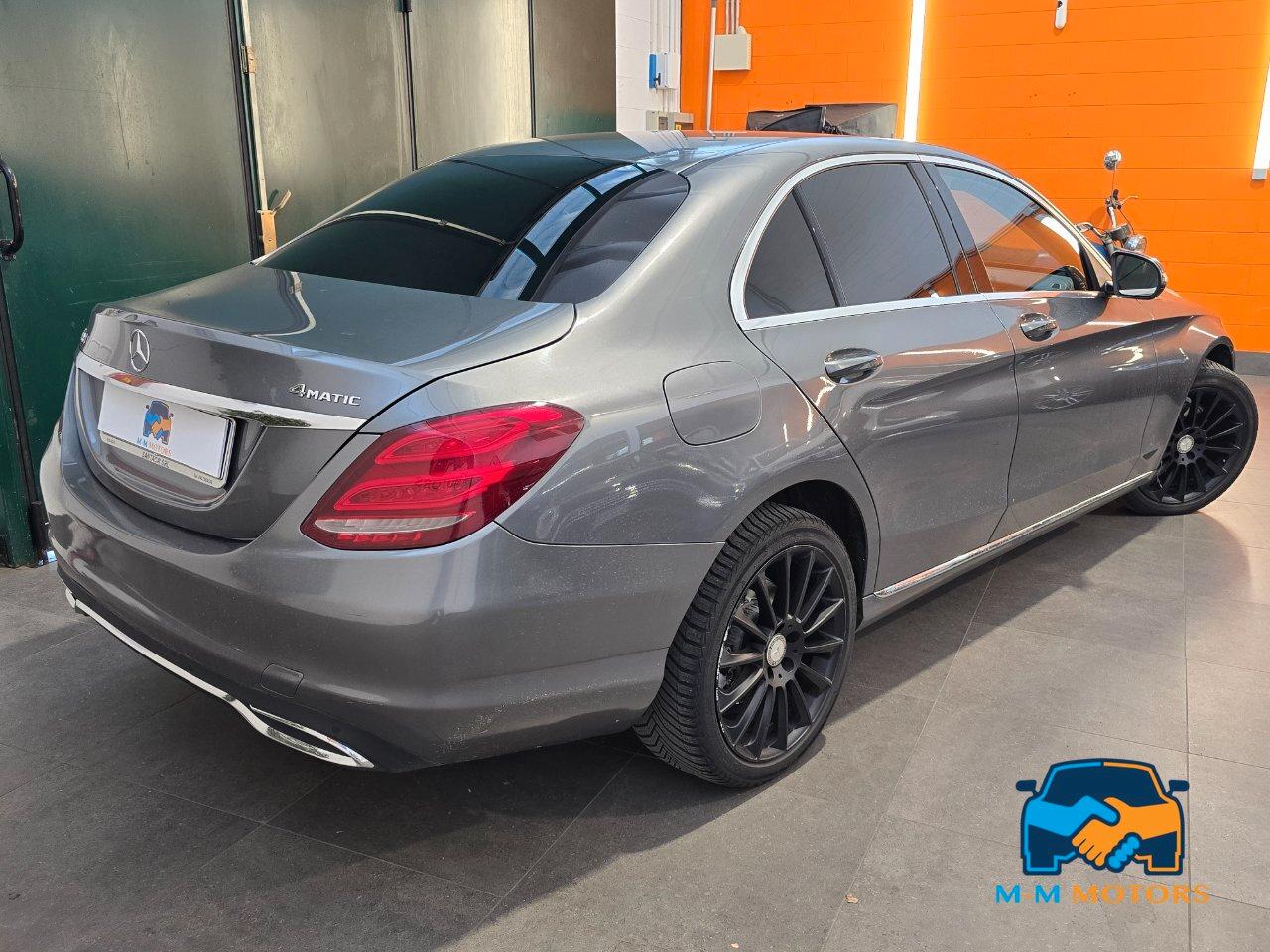 Mercedes C 220 D Executive 4Matic 9G-Tronic Plus 9m Berlina