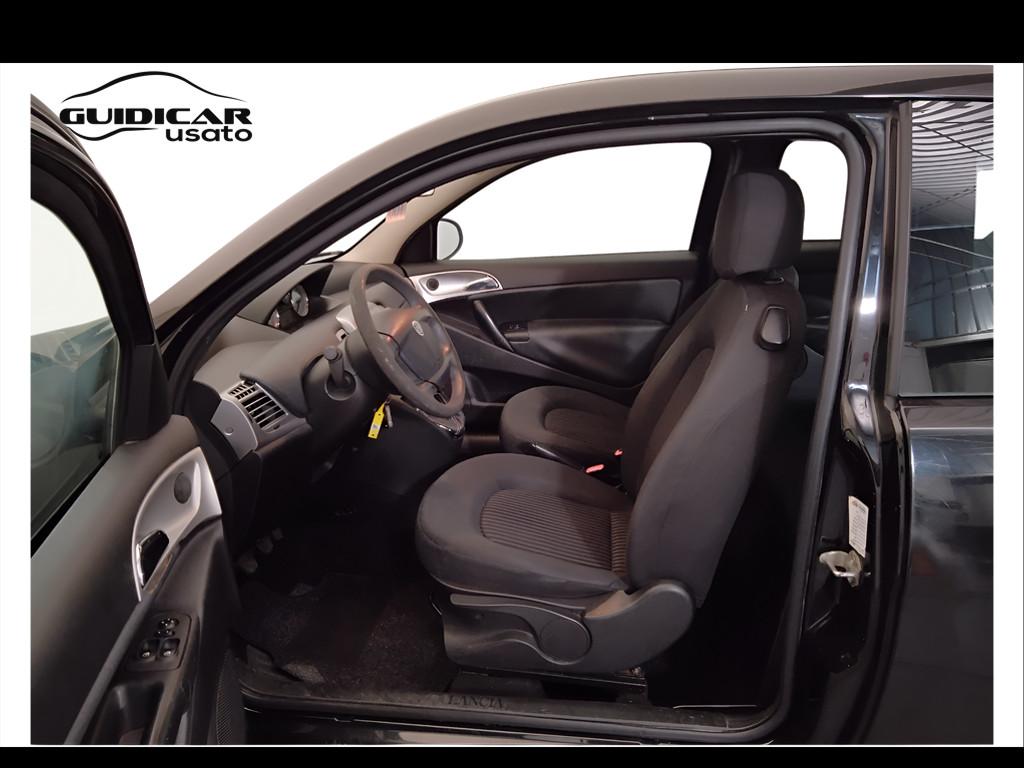 LANCIA Ypsilon II 2007 - Ypsilon 1.2 8v New Oro (oro)