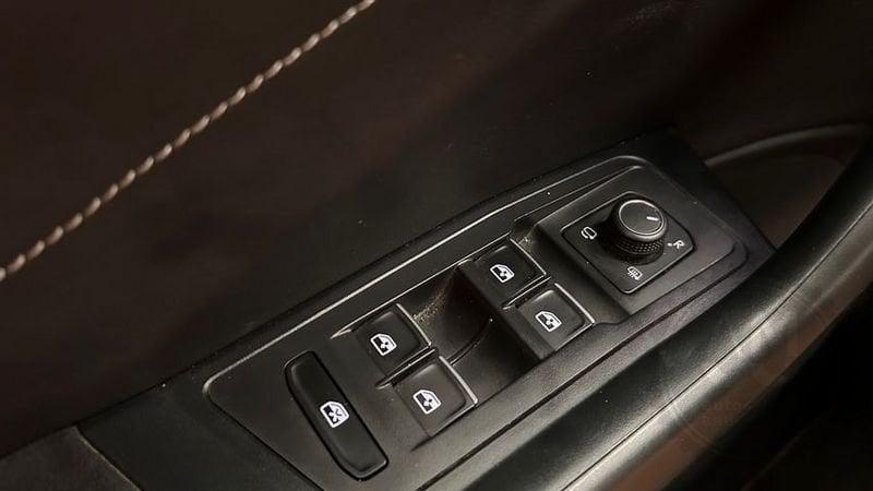 Volkswagen T-Roc 2.0 TDI SCR R-Line DSG