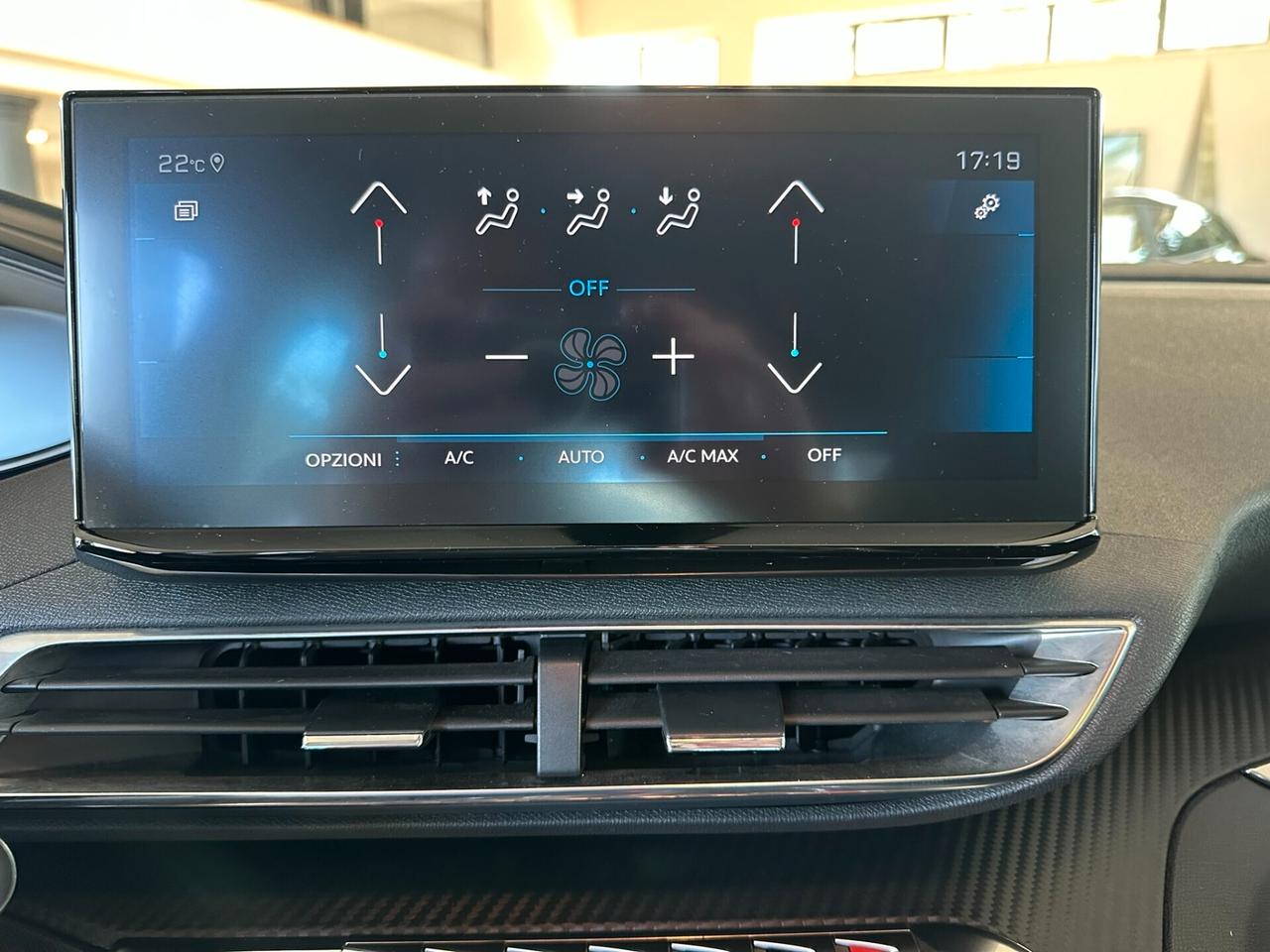 Peugeot 3008 BlueHDi 130 S&S EAT8 Active Business