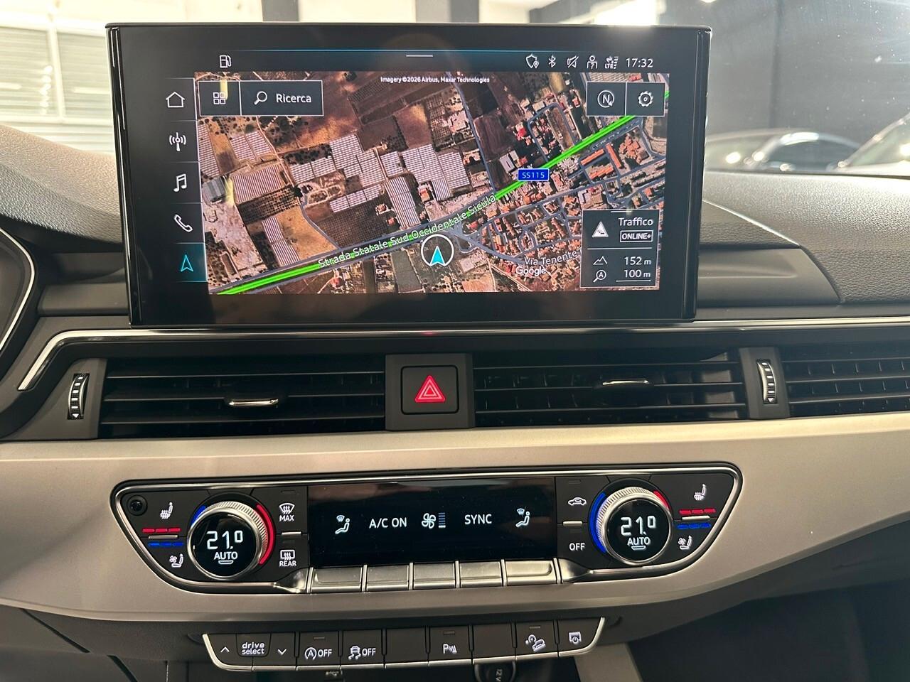 Audi A4 allroad 2.0 204 CV Identity Contrast Full 2024